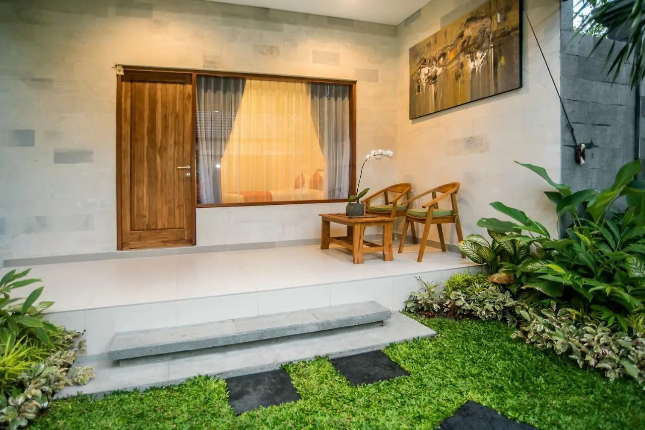 Sandi Agung Villa Bidadari Seminyak