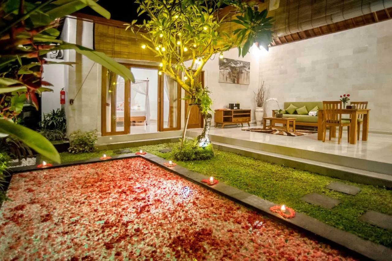 Sandi Agung Villa Bidadari Seminyak